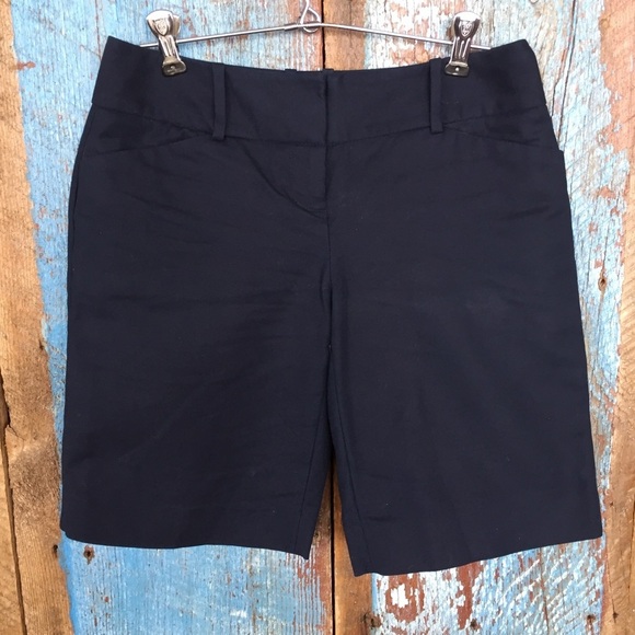 Outback Red Navy Shorts - Picture 1 of 3